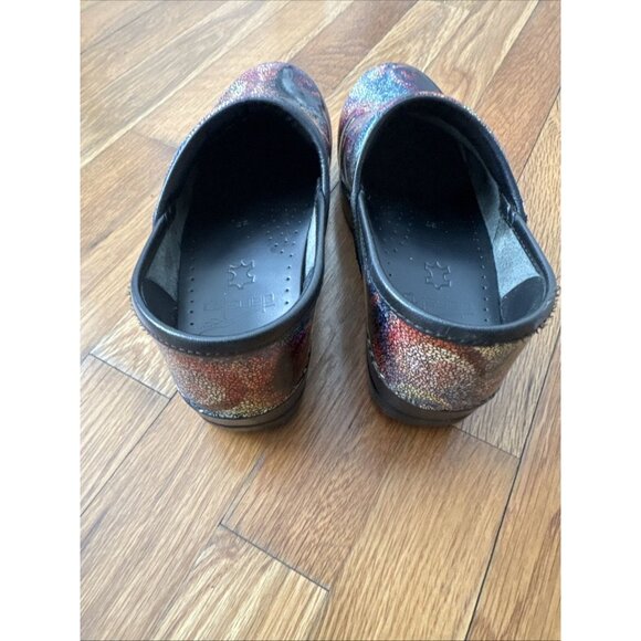 Dansko Clogs Women's Patent Leather Multicolor Mosaic Nursing Size 37 - Picture 5 of 7